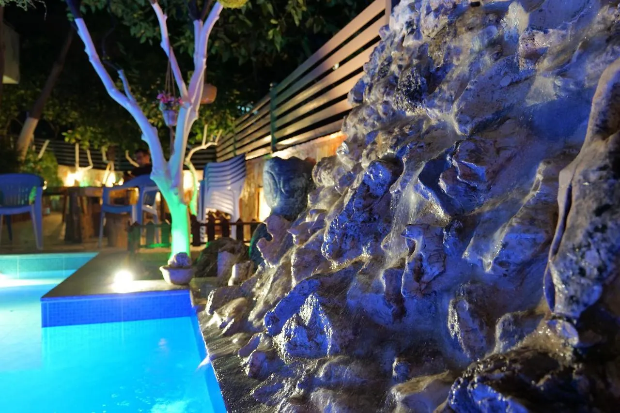 Vila Ahmeti Saranda Albanie