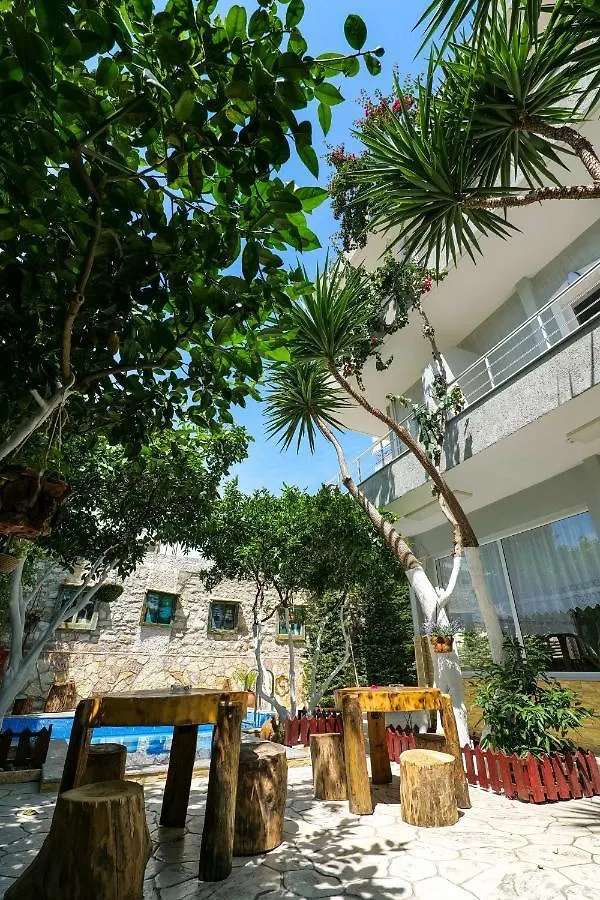 Vila Ahmeti Saranda Couette-café