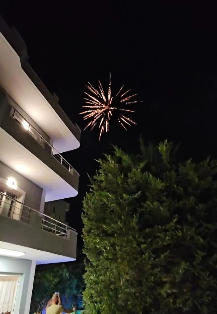 奥梅特住宿加早餐旅馆 Sarandë 住宿加早餐酒店