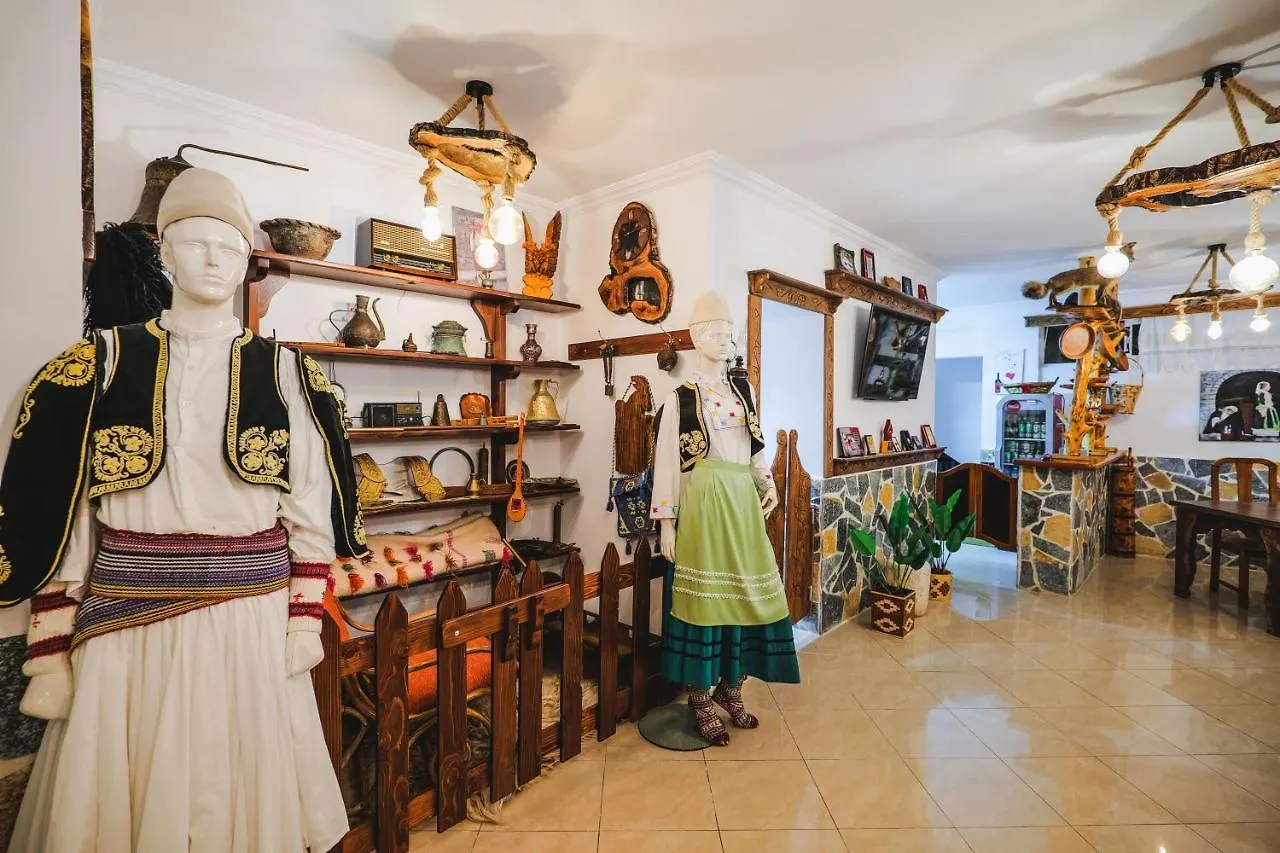 Vila Ahmeti Sarandë Bed & Breakfast