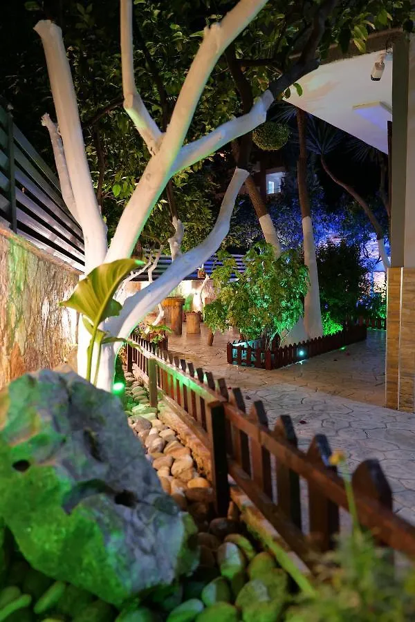 Vila Ahmeti Sarandë Bed & Breakfast